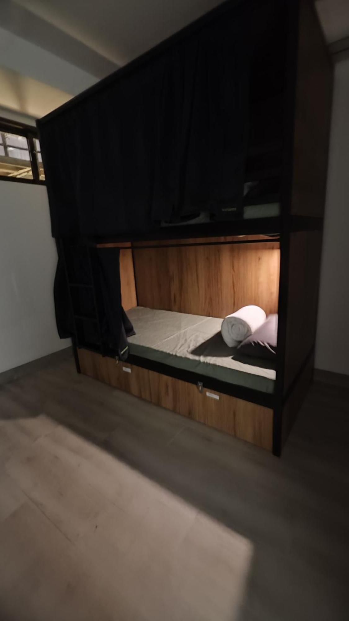 Only For Women Madrid-sol Albergue *