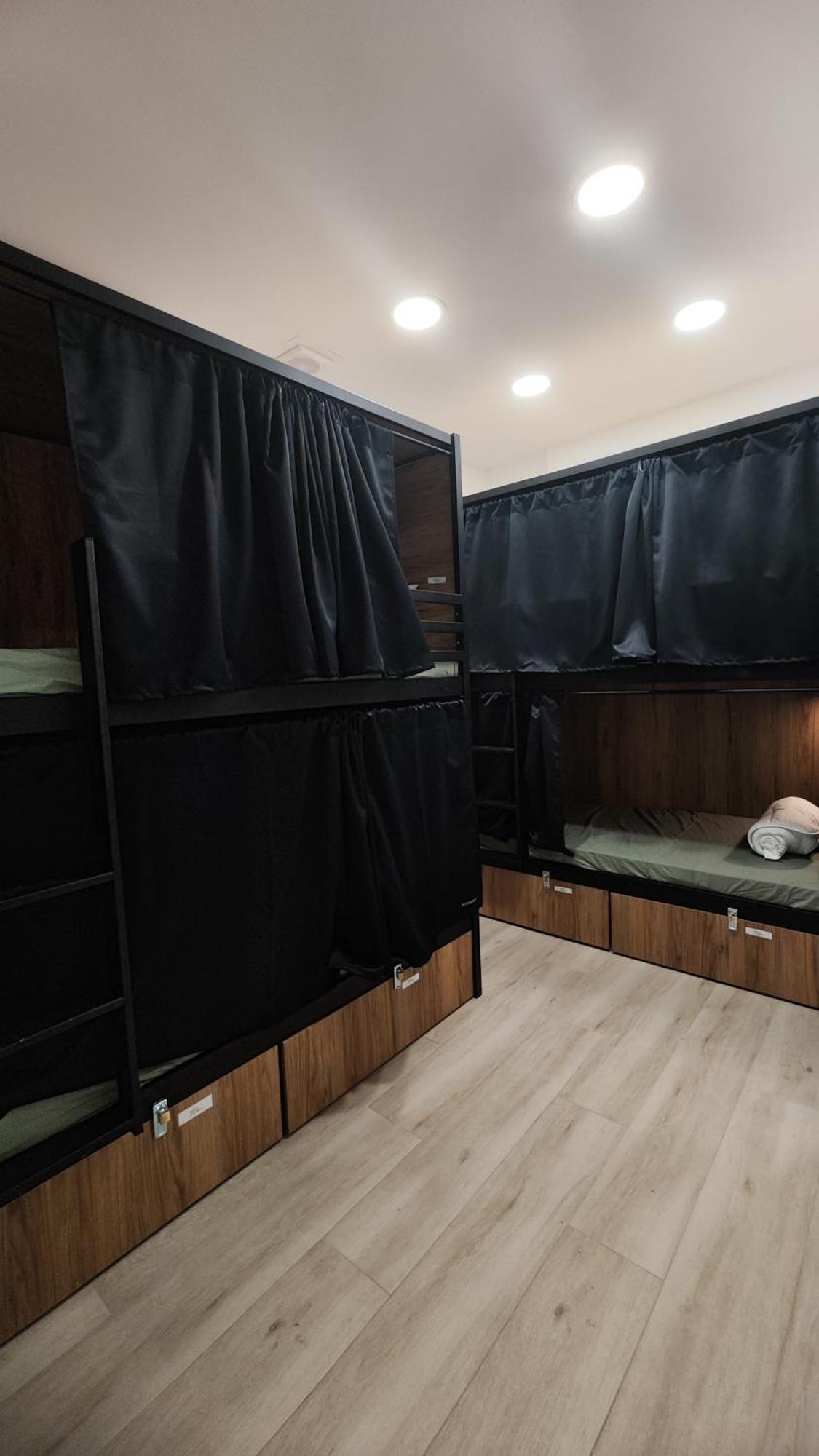 Albergue Only For Women Madrid-sol Madri