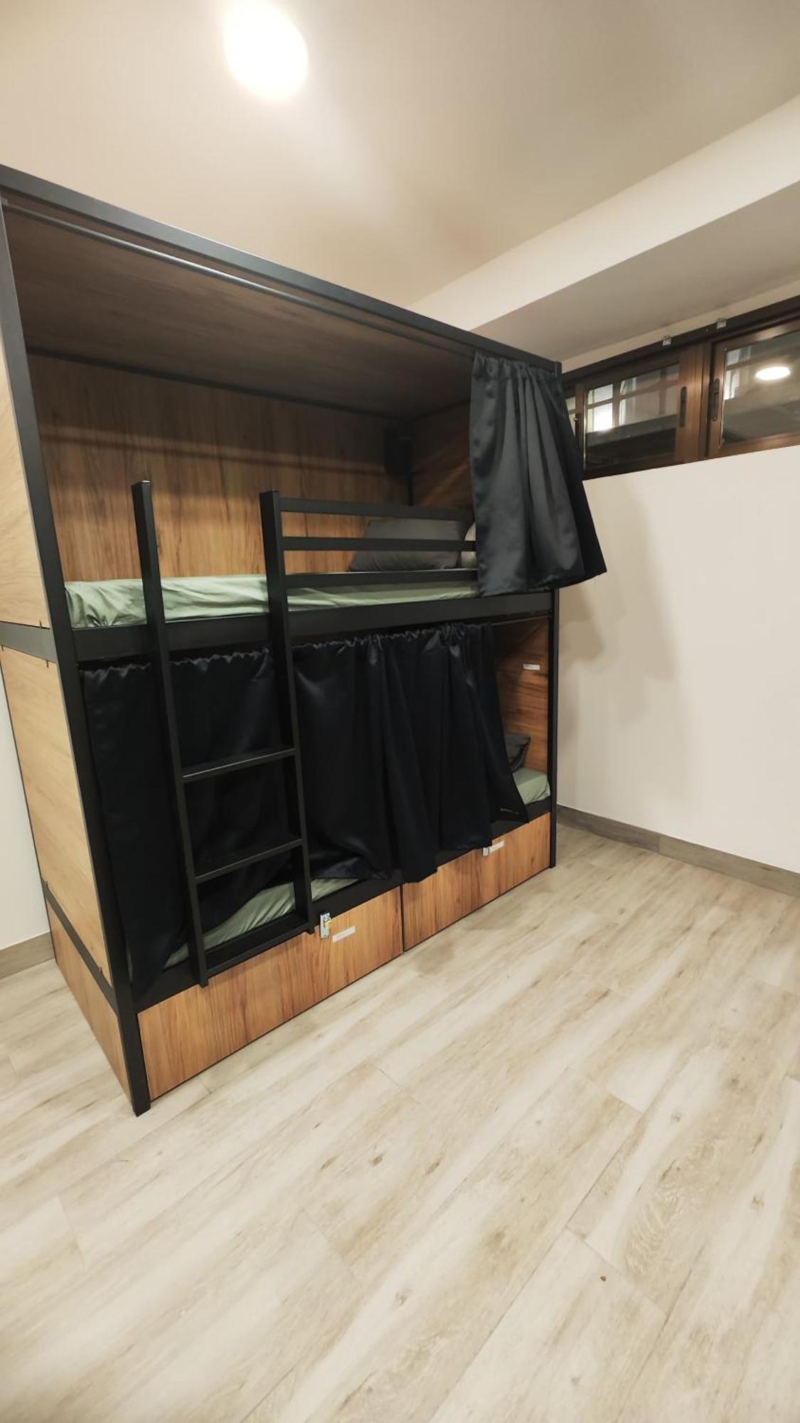 Albergue Only For Women Madrid-sol *